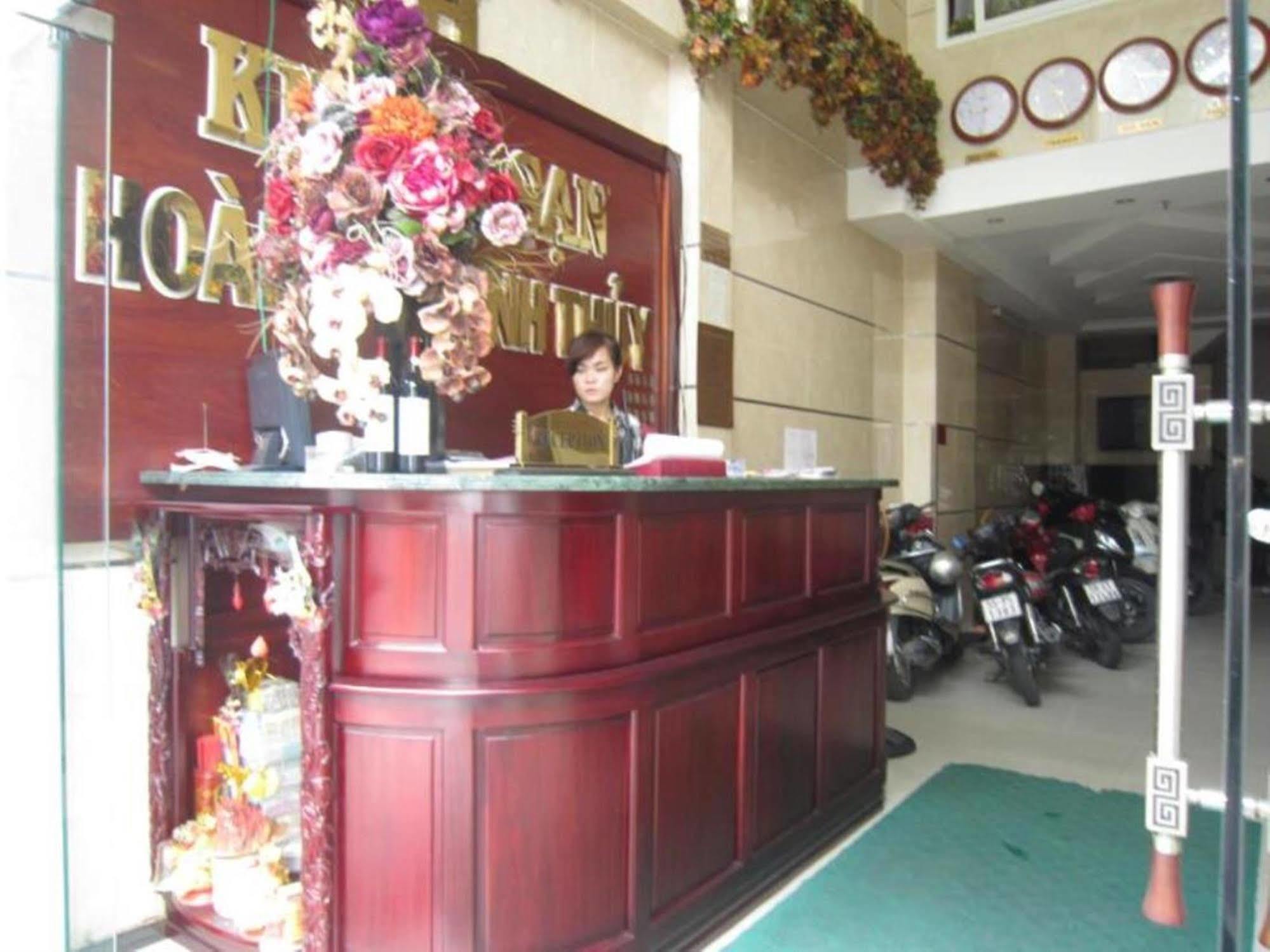 Hoang Thanh Thuy Airport Hotel 1 - Gan Am Thuc Dem Cho Hoang Hoa Tham Bandar Ho Chi Minh Luaran gambar